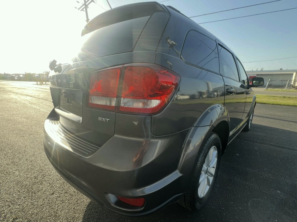 Photo 5 of this DODGE JOURNEY