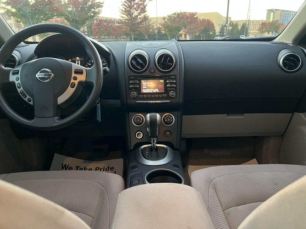 Photo 18 of this NISSAN ROGUE SELECT