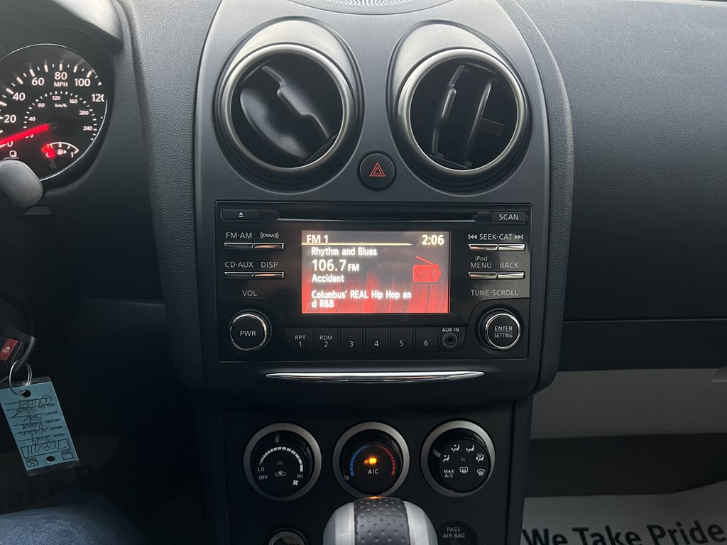 Photo 19 of this NISSAN ROGUE SELECT