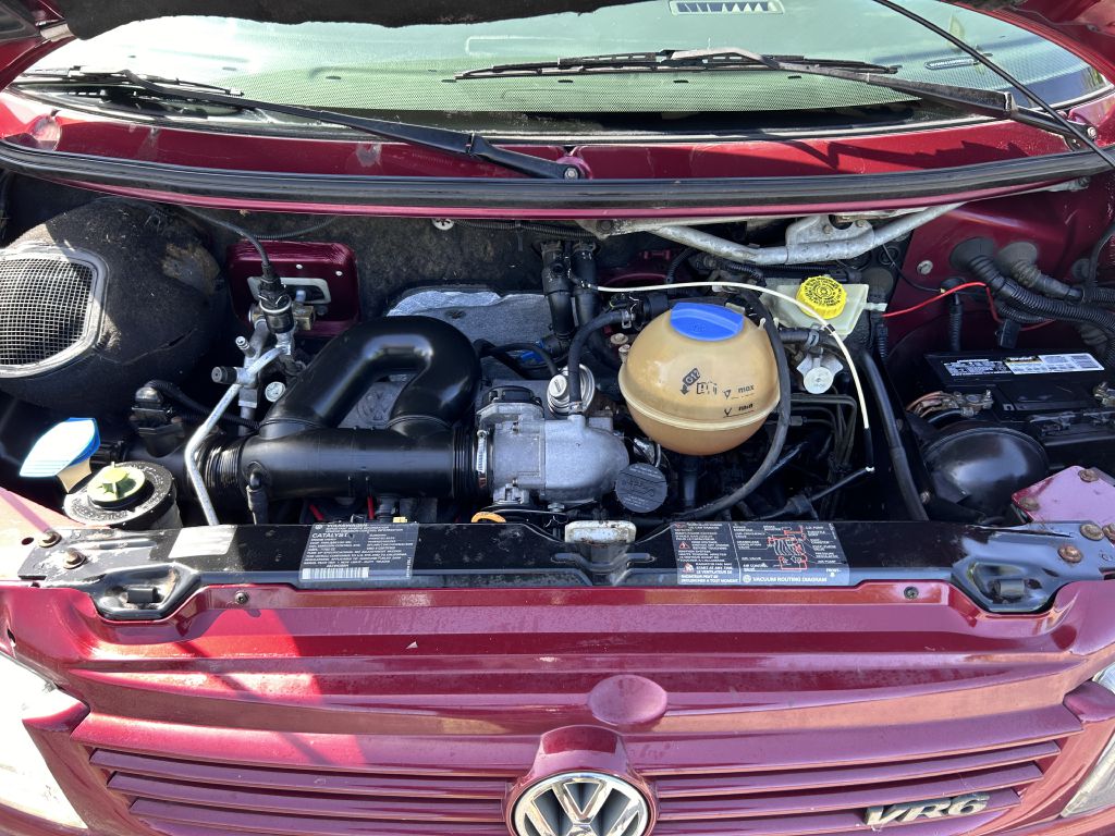 Photo 9 of this VOLKSWAGEN EUROVAN