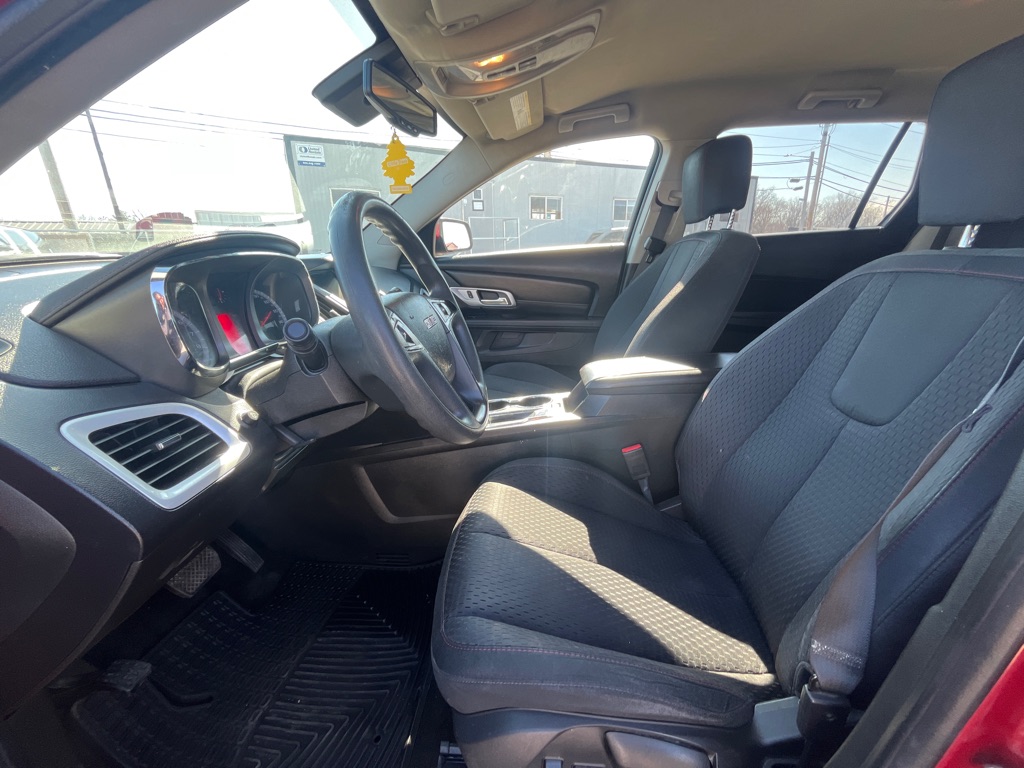 Photo 12 of this GMC TERRAIN