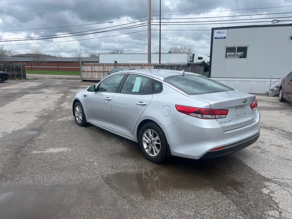 Photo 5 of this KIA OPTIMA