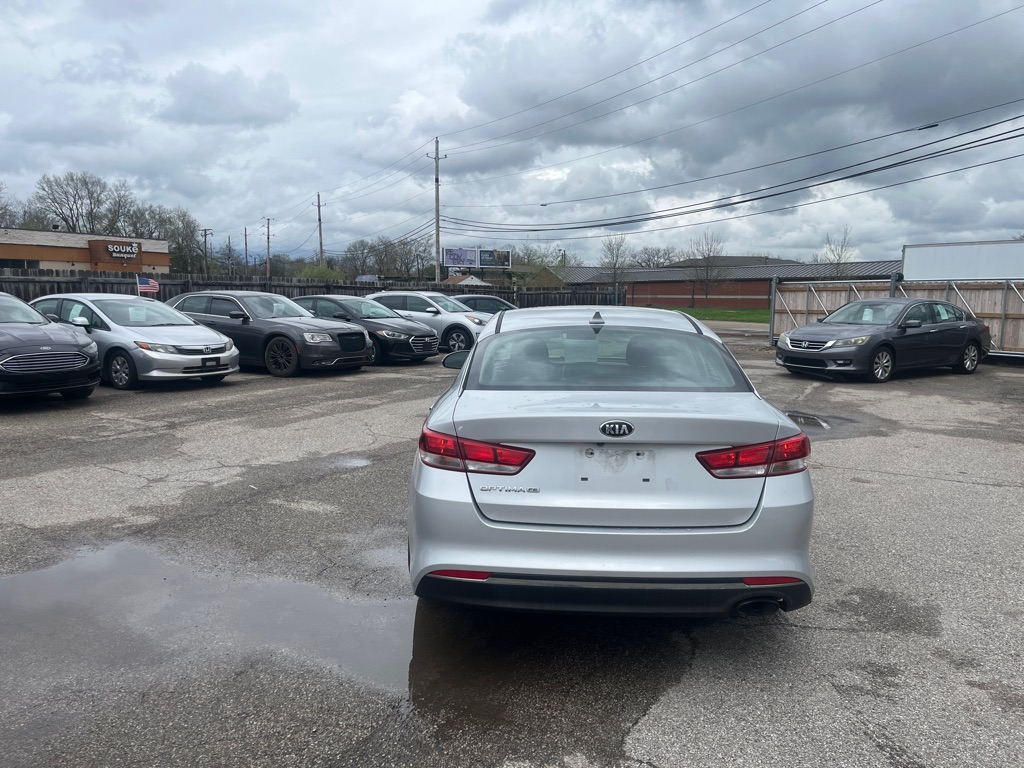 Photo 6 of this KIA OPTIMA