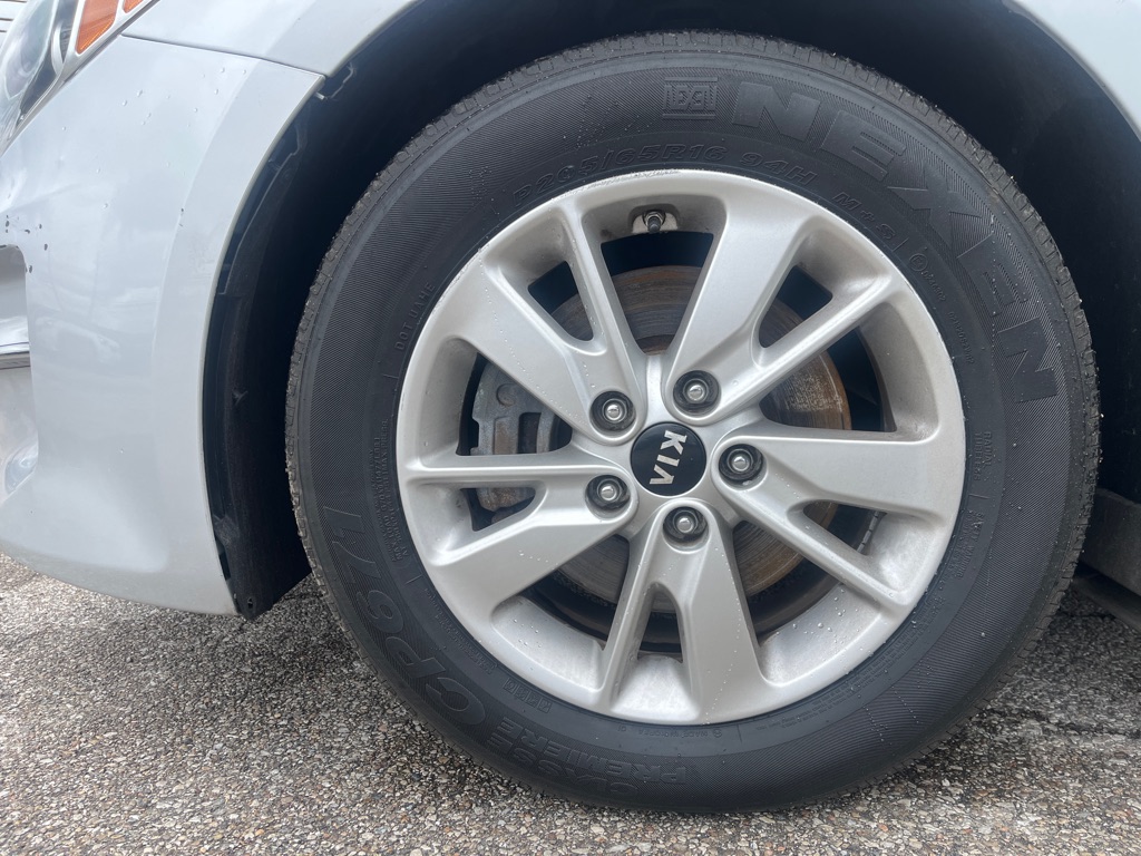 Photo 10 of this KIA OPTIMA