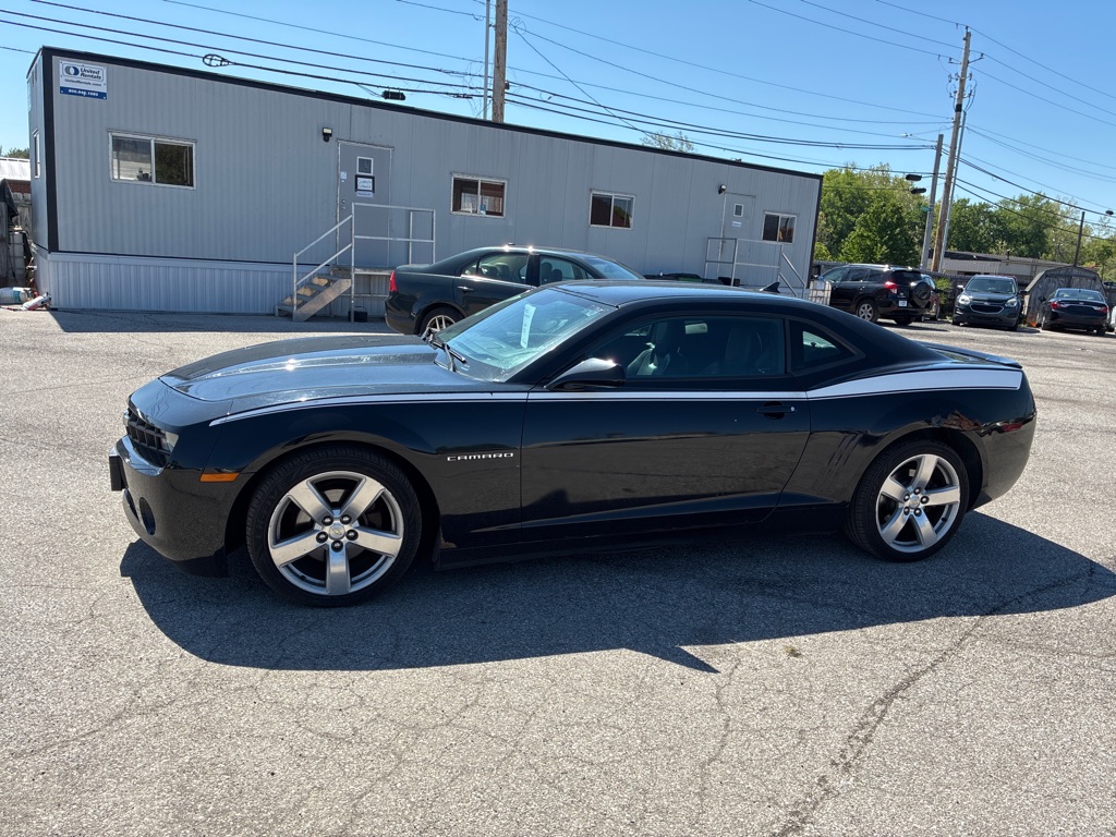Photo 4 of this CHEVROLET CAMARO