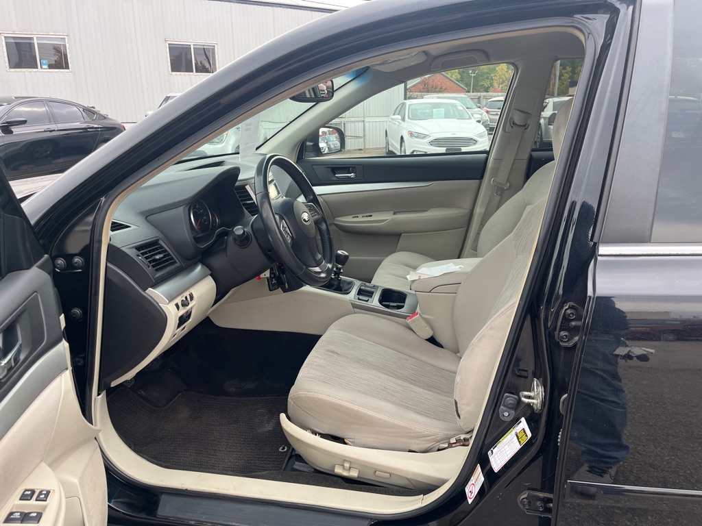 Photo 5 of this SUBARU OUTBACK