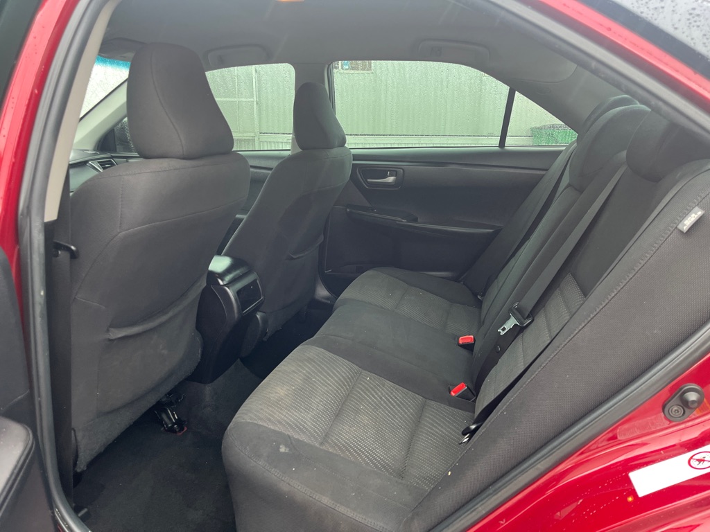 Photo 9 of this TOYOTA CAMRY