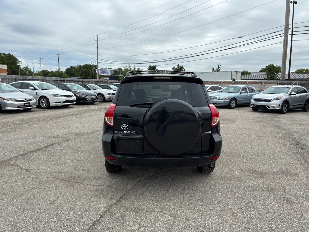 Photo 6 of this TOYOTA RAV4