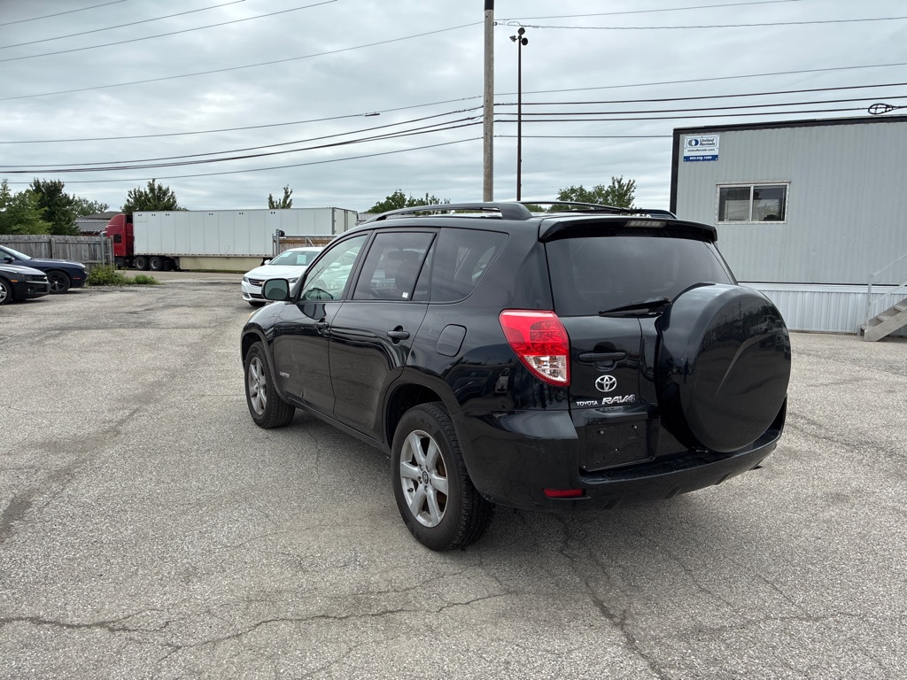 Photo 5 of this TOYOTA RAV4