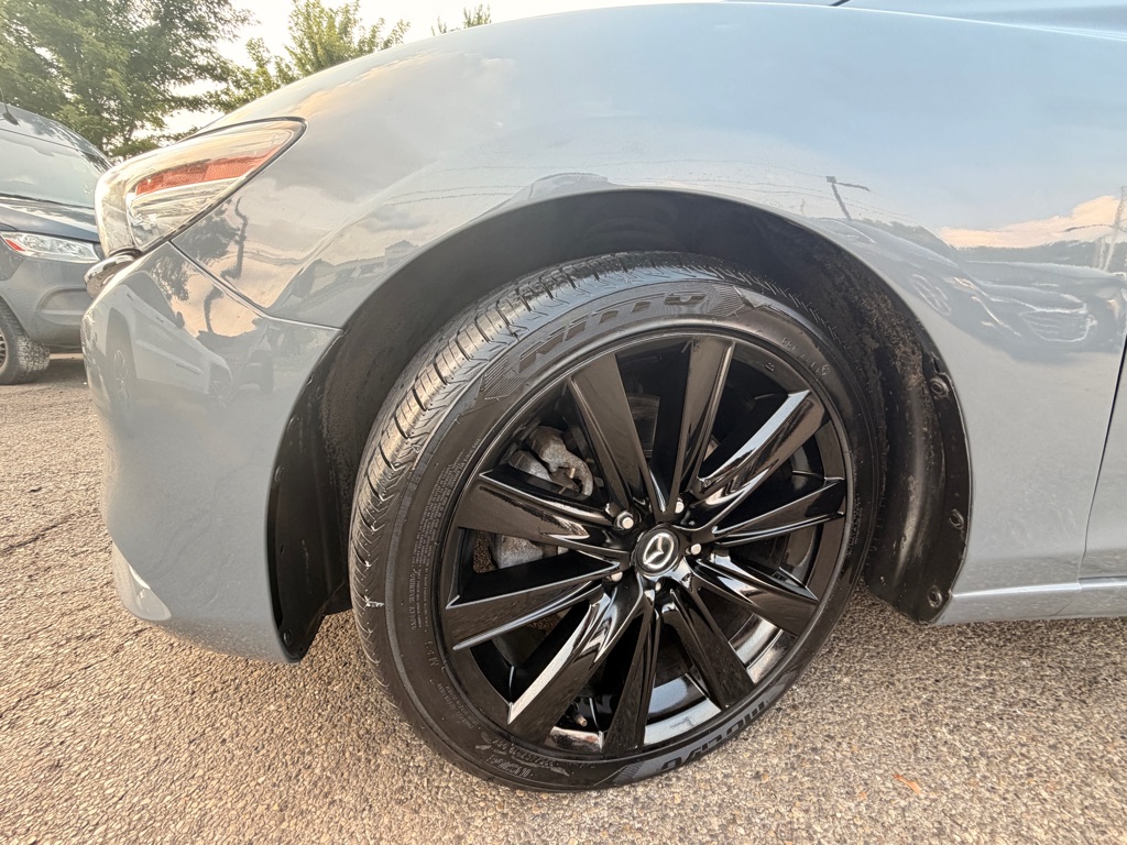 Photo 10 of this MAZDA MAZDA6