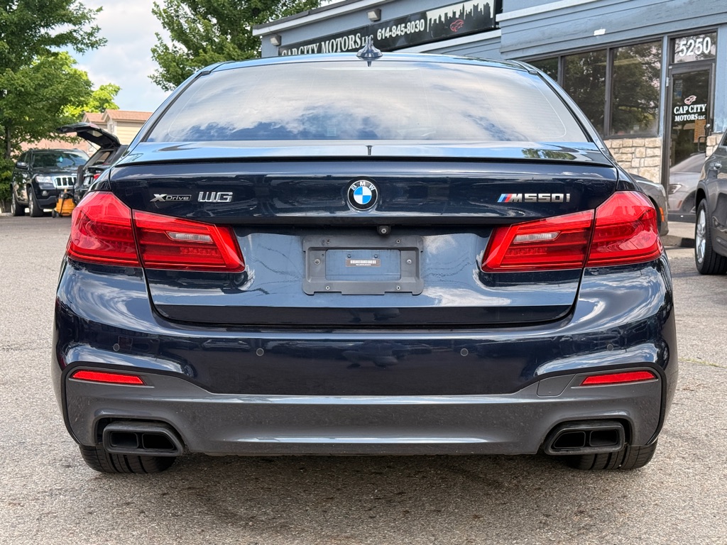 Photo 5 of this BMW 5 SERIES