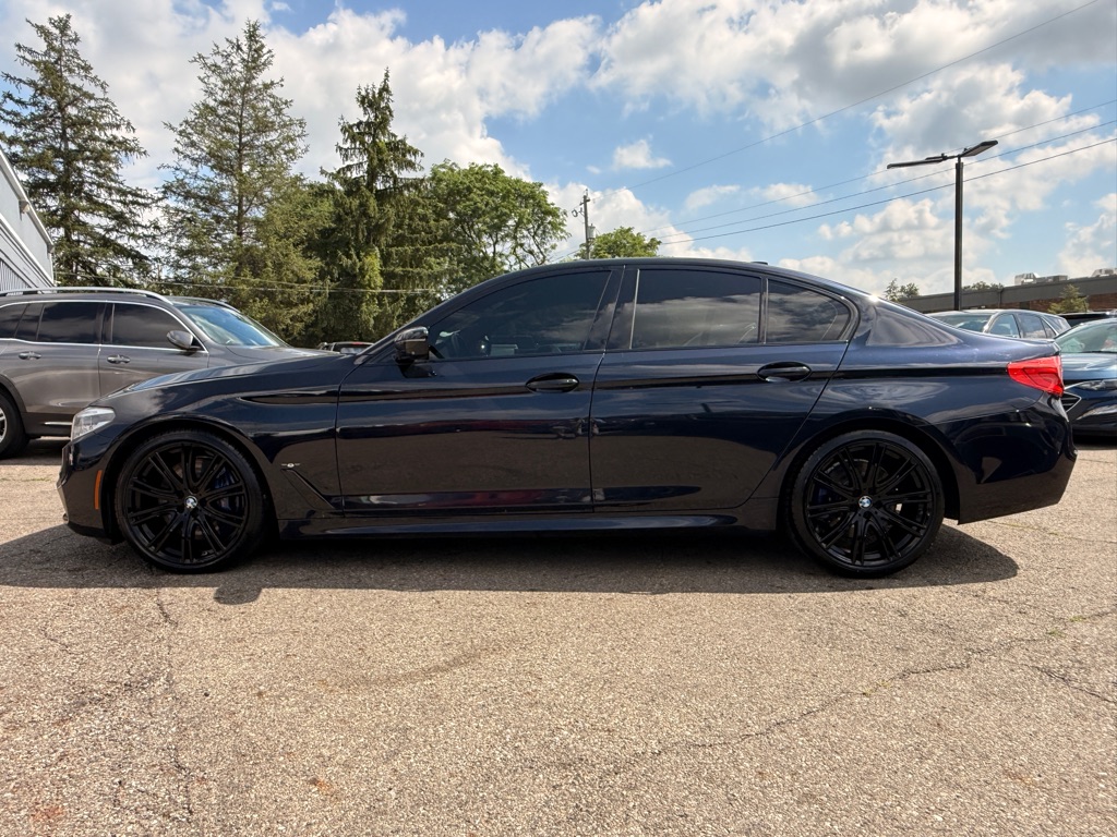 Photo 7 of this BMW 5 SERIES