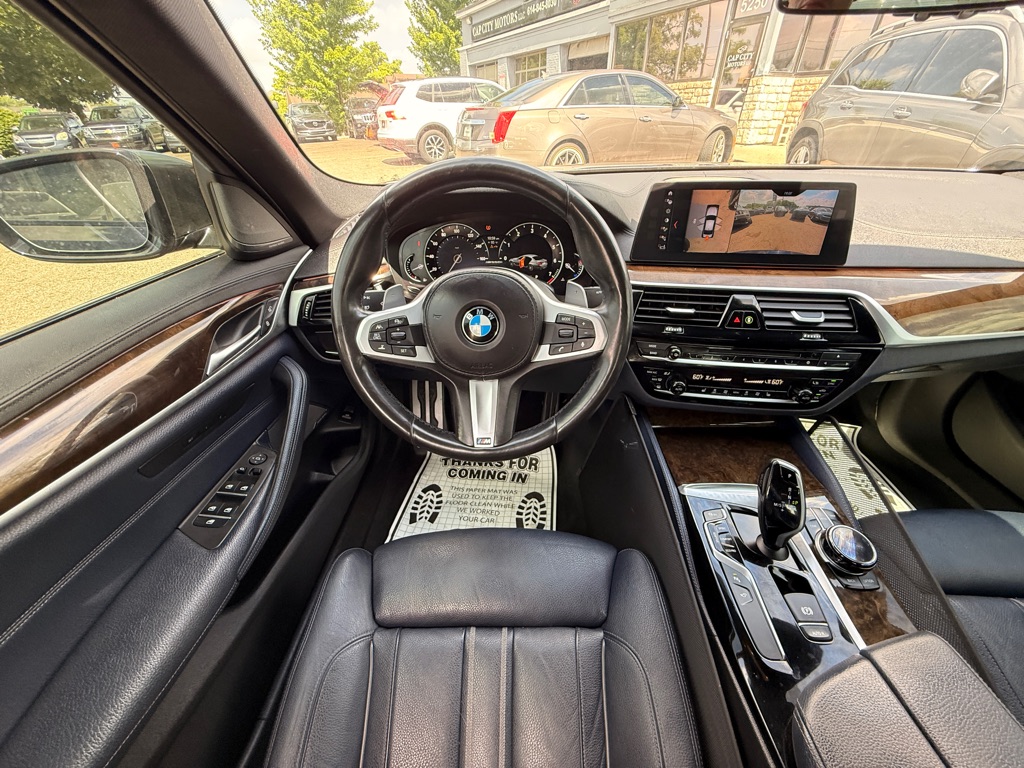Photo 10 of this BMW 5 SERIES
