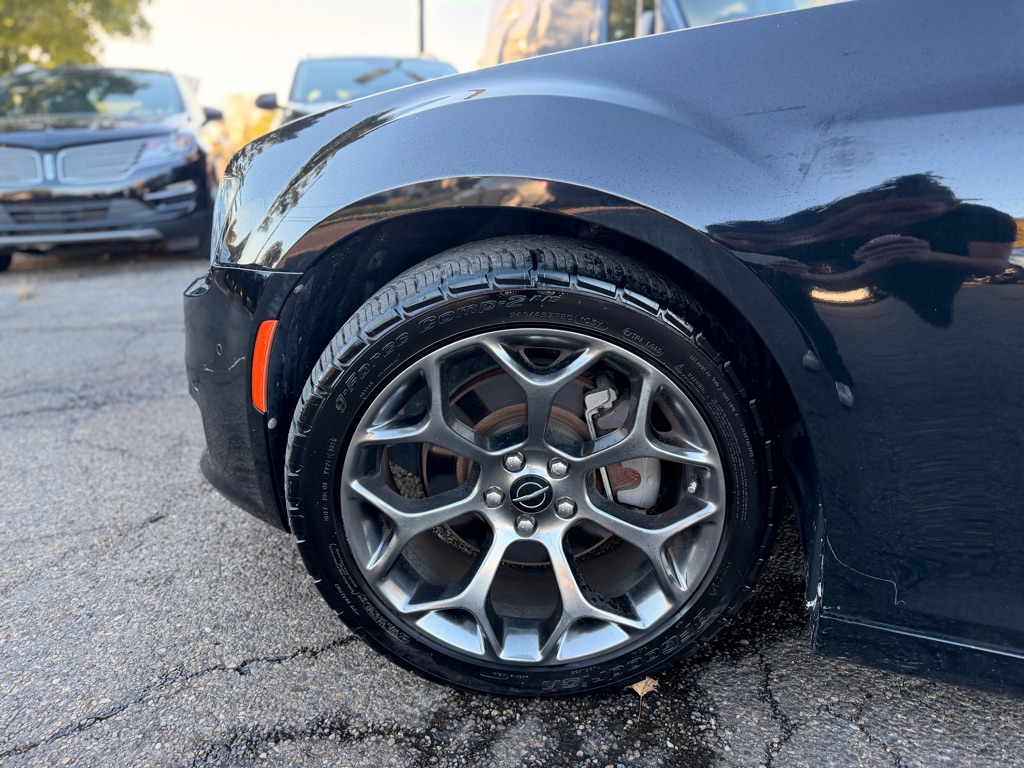 2017 CHRYSLER 300