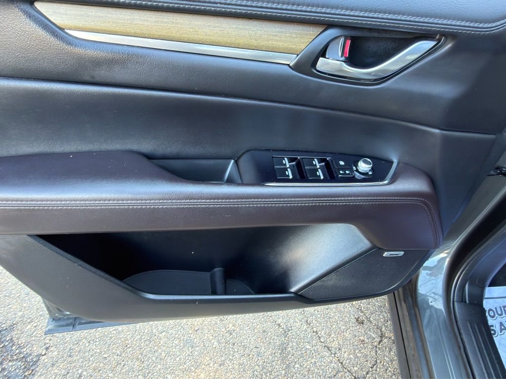 Photo 15 of this MAZDA CX-5