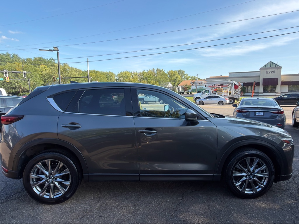 Photo 4 of this MAZDA CX-5