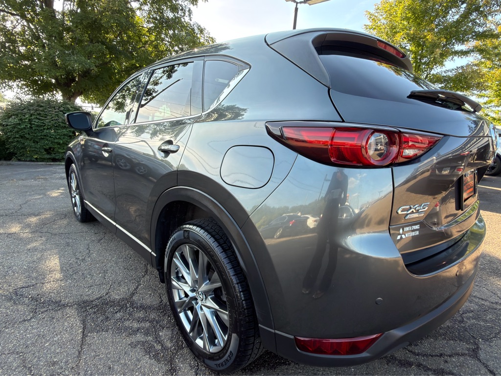 Photo 10 of this MAZDA CX-5