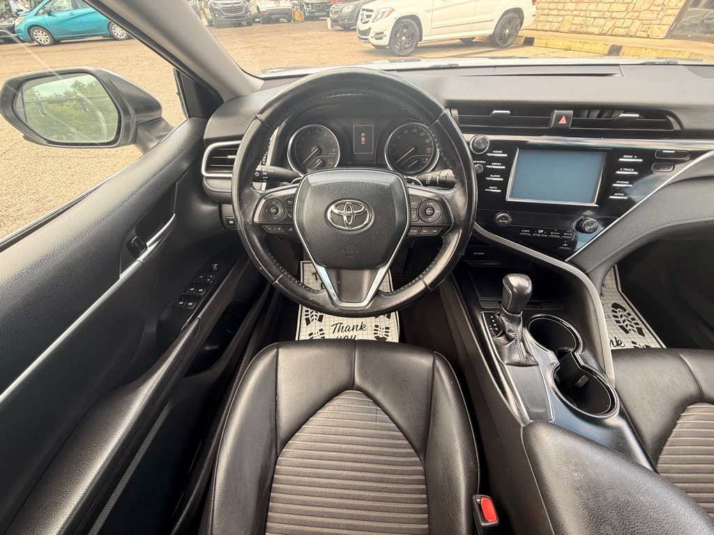 Photo 11 of this TOYOTA CAMRY