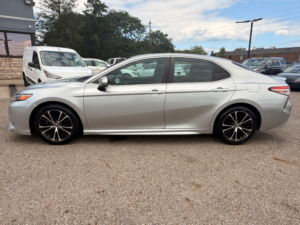 Photo 7 of this TOYOTA CAMRY