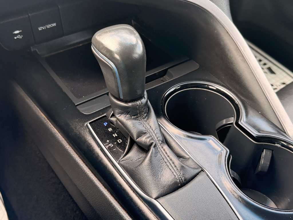 Photo 19 of this TOYOTA CAMRY