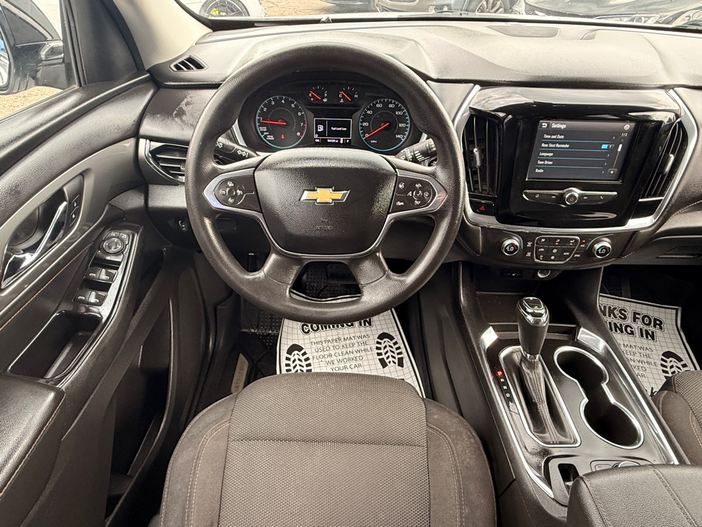 Photo 9 of this CHEVROLET TRAVERSE