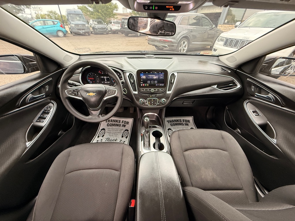 Photo 11 of this CHEVROLET MALIBU