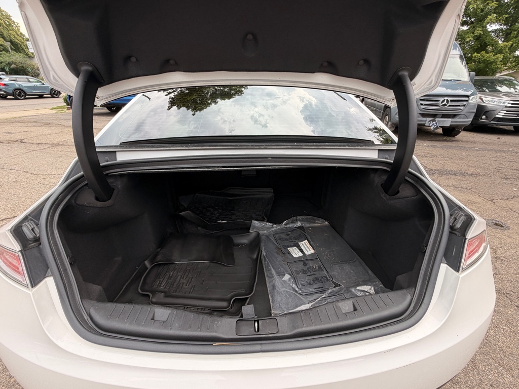 Photo 10 of this LINCOLN MKZ