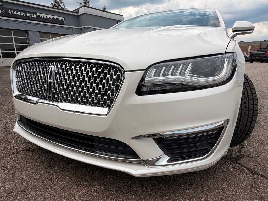Photo 2 of this LINCOLN MKZ