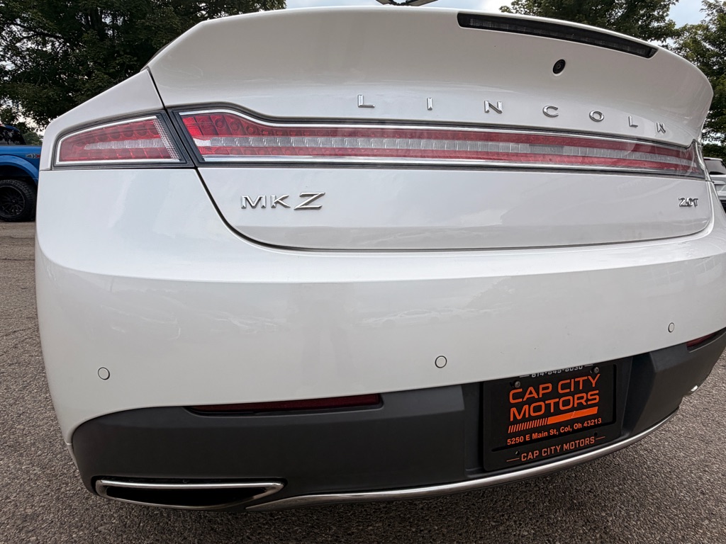 Photo 7 of this LINCOLN MKZ