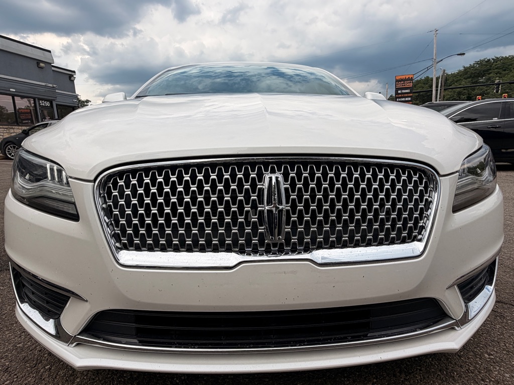 Photo 3 of this LINCOLN MKZ