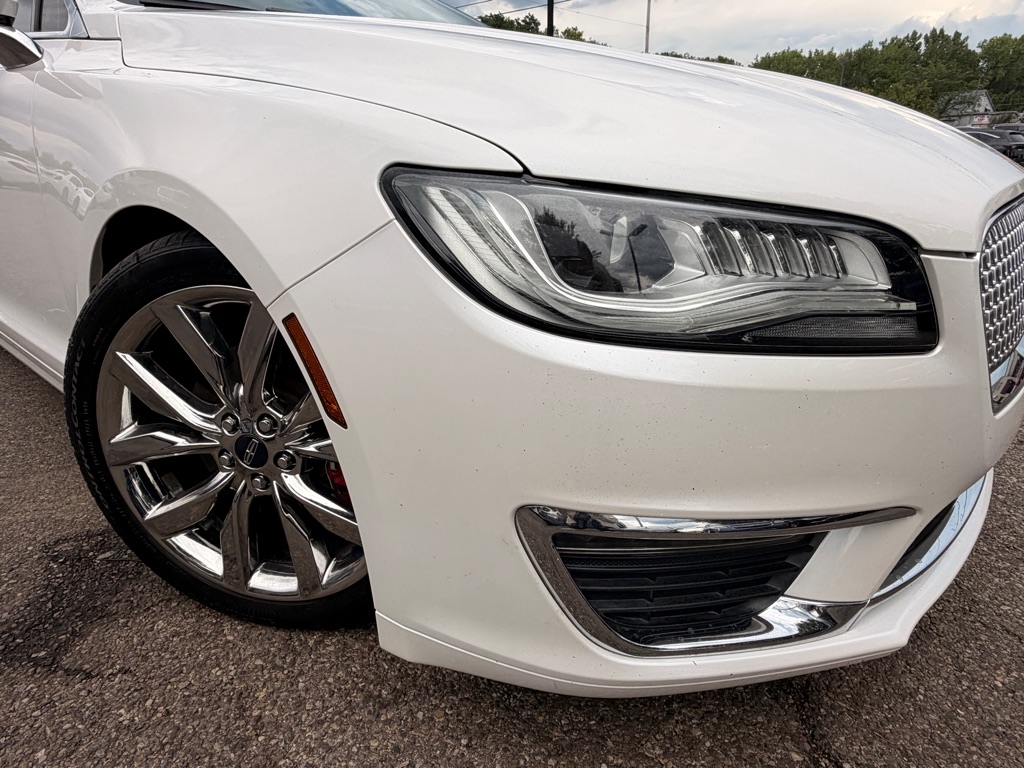 Photo 4 of this LINCOLN MKZ