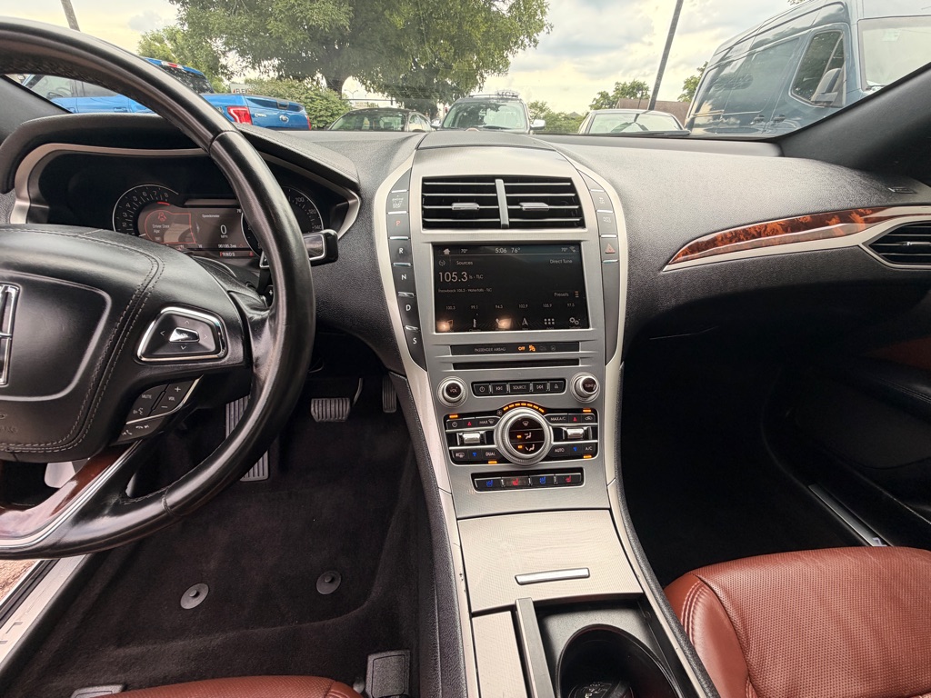Photo 26 of this LINCOLN MKZ