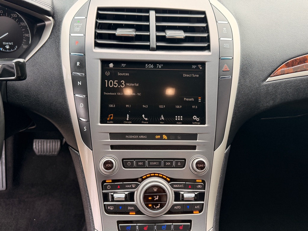 Photo 25 of this LINCOLN MKZ