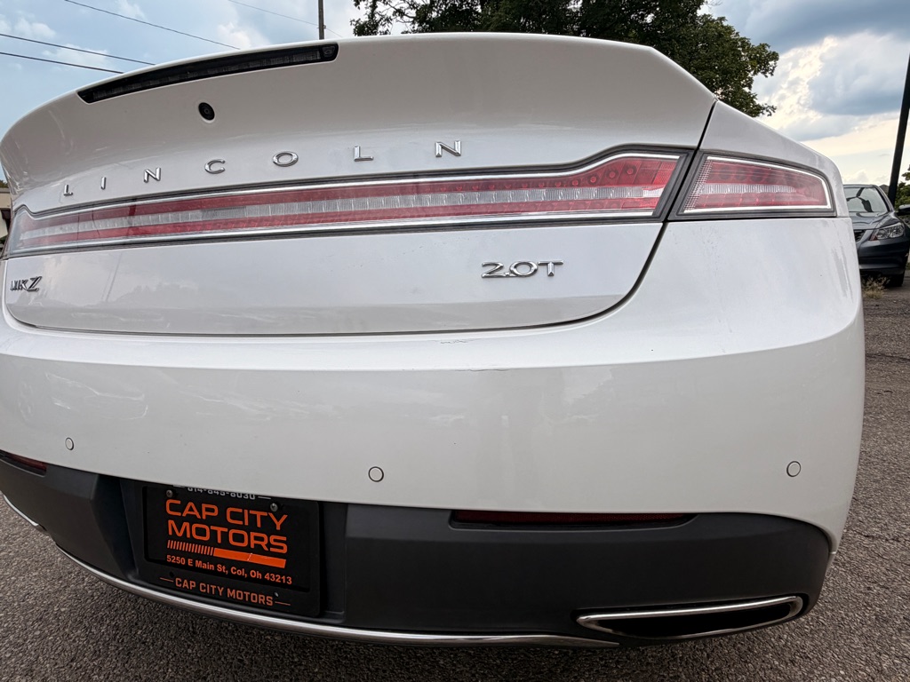 Photo 6 of this LINCOLN MKZ