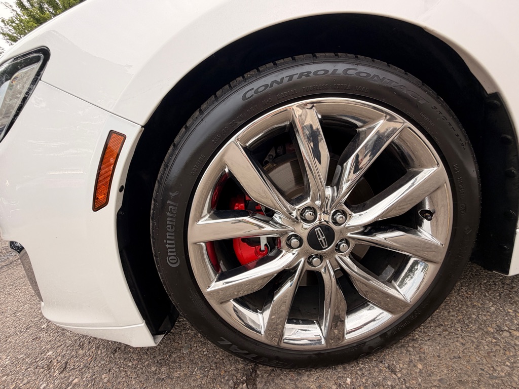 Photo 16 of this LINCOLN MKZ
