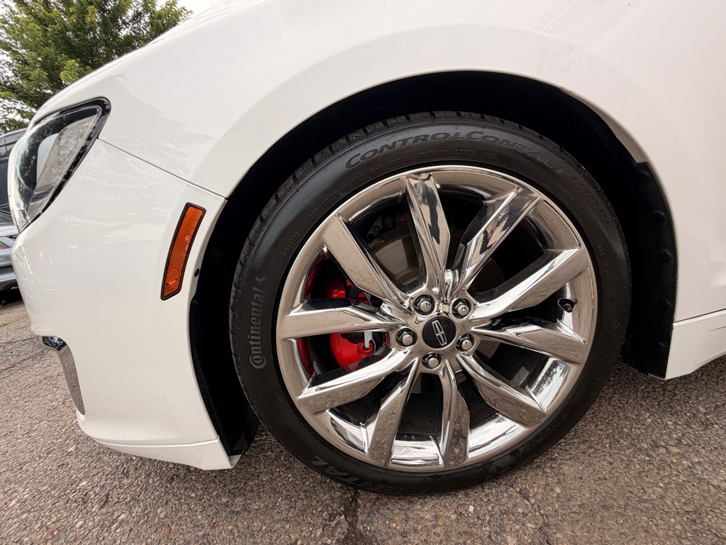 Photo 15 of this LINCOLN MKZ
