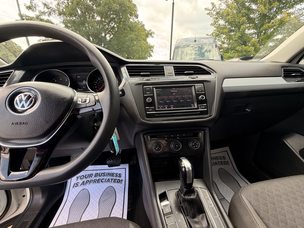 Photo 11 of this VOLKSWAGEN TIGUAN