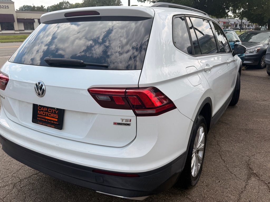 Photo 2 of this VOLKSWAGEN TIGUAN