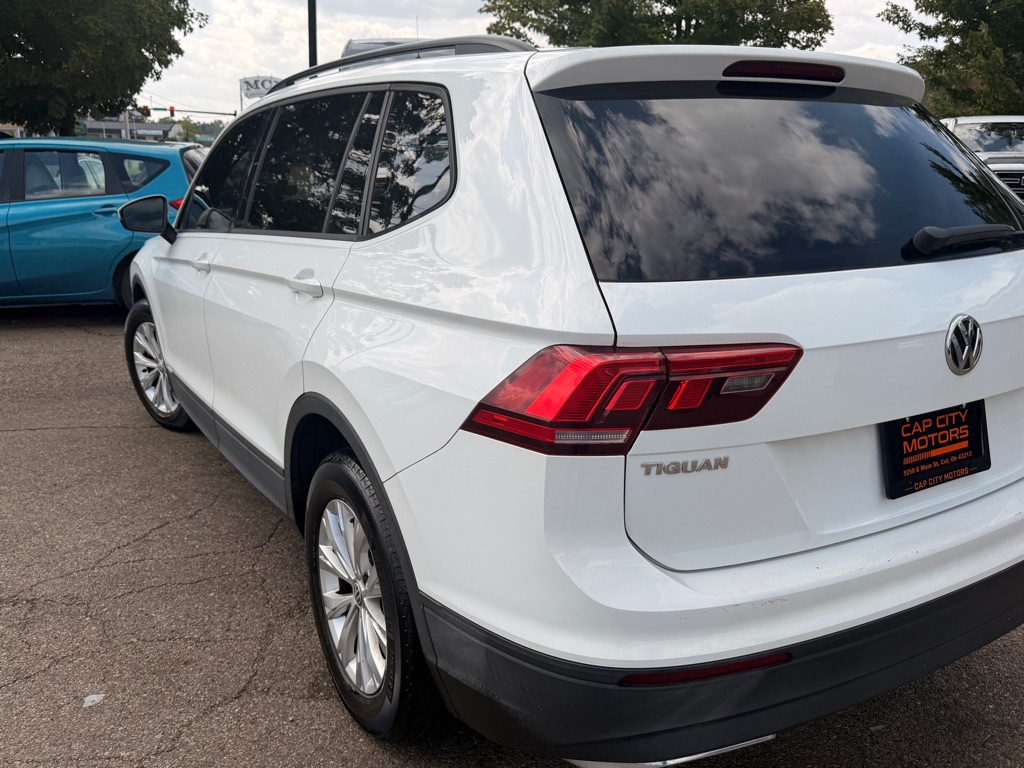 Photo 5 of this VOLKSWAGEN TIGUAN