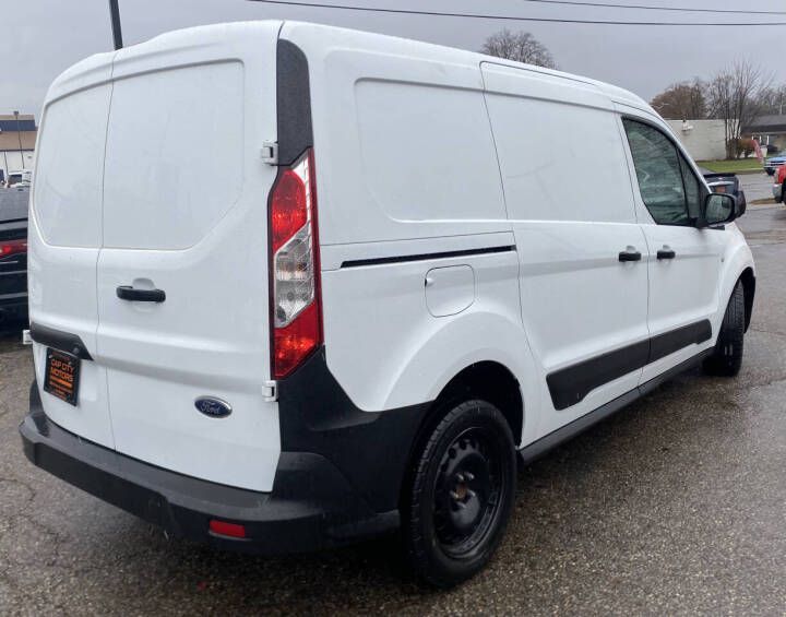 Photo 3 of this FORD TRANSIT CONNECT