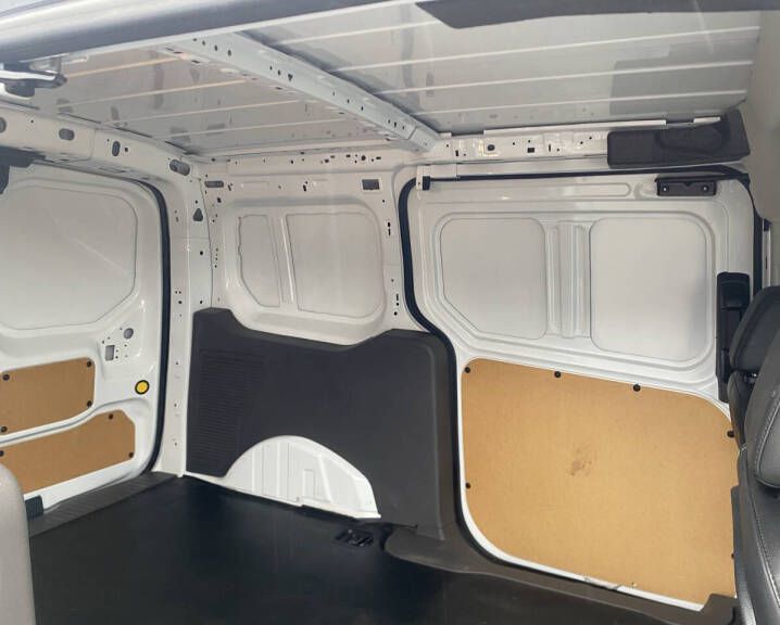 Photo 17 of this FORD TRANSIT CONNECT