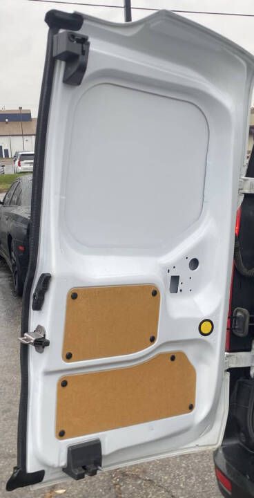 Photo 20 of this FORD TRANSIT CONNECT
