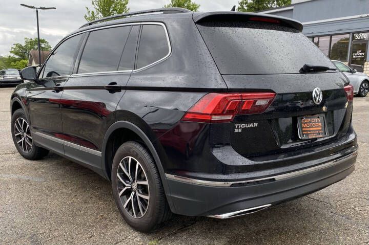Photo 4 of this VOLKSWAGEN TIGUAN
