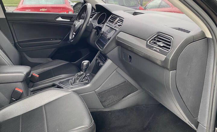 Photo 20 of this VOLKSWAGEN TIGUAN