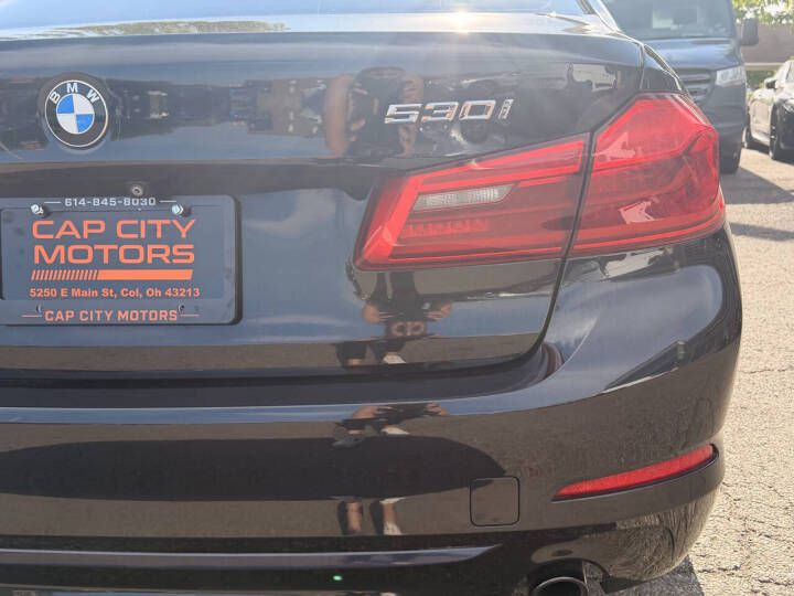 Photo 6 of this BMW 5 SERIES