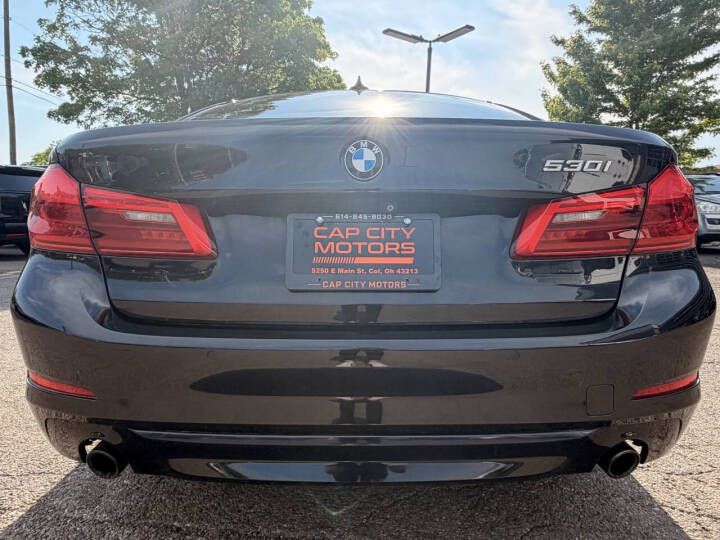 Photo 8 of this BMW 5 SERIES