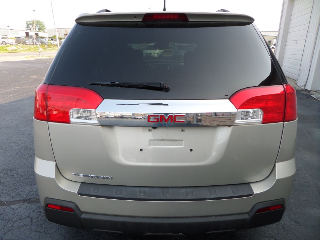 Photo 8 of this GMC TERRAIN