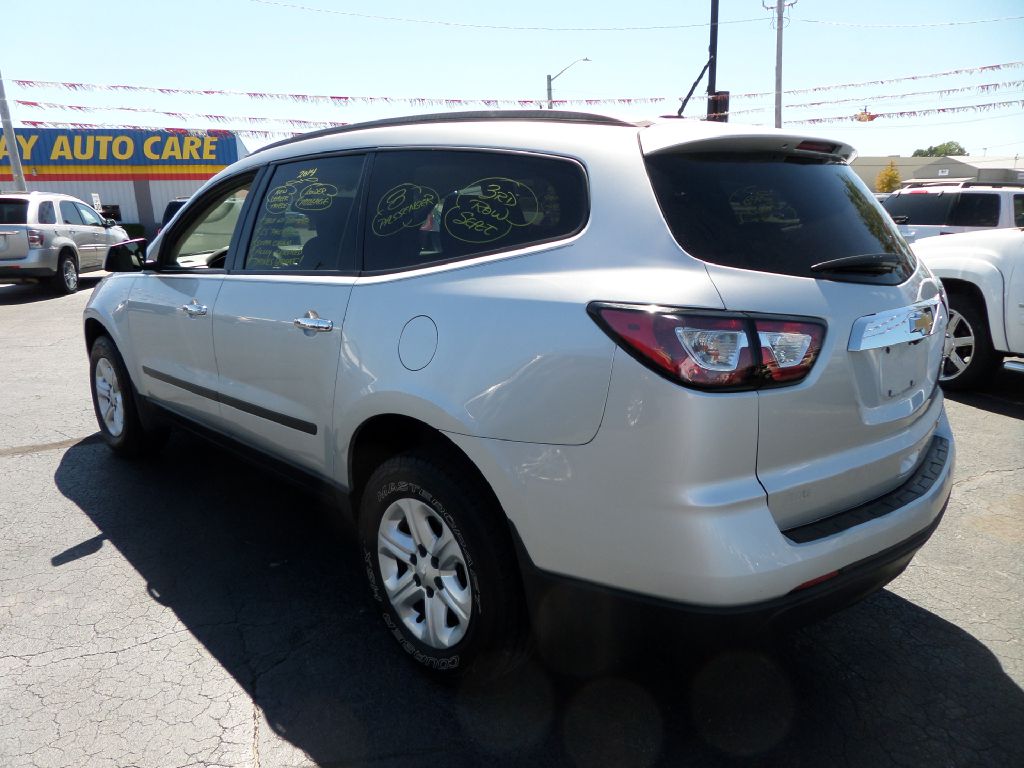 Photo 5 of this CHEVROLET TRAVERSE