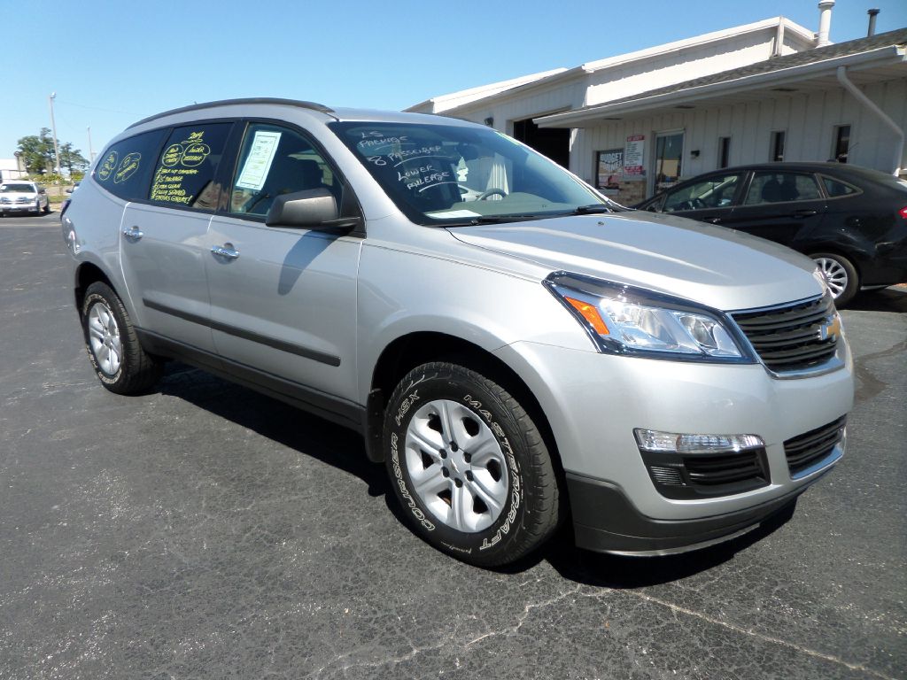 Photo 11 of this CHEVROLET TRAVERSE