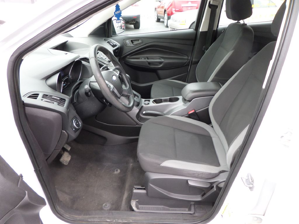 Photo 3 of this FORD ESCAPE